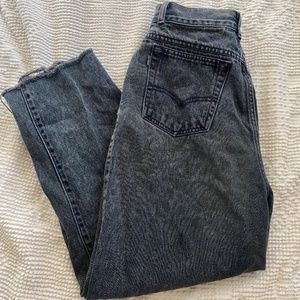 Cute faded  Vintage 90s Levi's 900 Series jeans